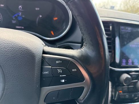 Used 2019 Jeep Grand Cherokee Altitude image 53