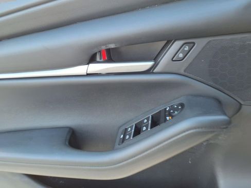 Used 2023 MAZDA MAZDA3 s image 12