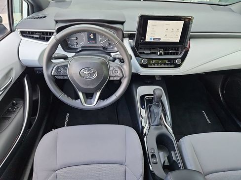 Used 2024 Toyota Corolla SE w/ SE Premium Package FWD image 11
