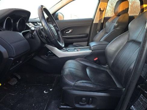 Used 2017 Land Rover Range Rover Evoque SE image 5