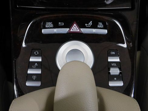 Used 2012 Mercedes-Benz S 550 4MATIC image 61