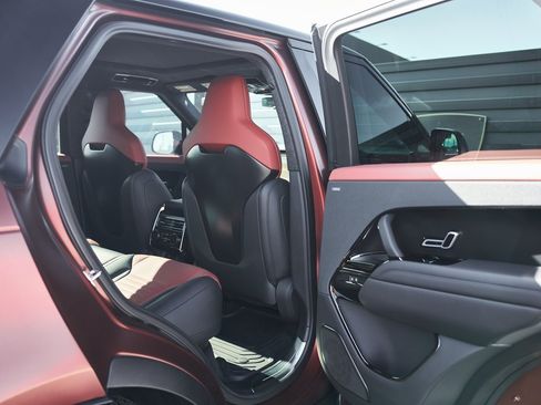 Used 2025 Land Rover Range Rover Sport SV Edition Two image 22