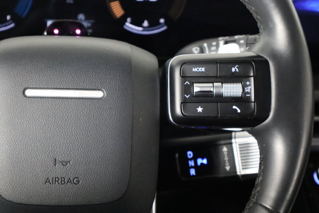 Used 2026 Hyundai Santa Fe SEL FWD image 10