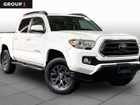 Used 2021 Toyota Tacoma SR5 AWD/4WD image 3