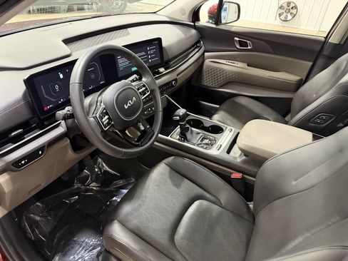 Used 2025 Kia Carnival SX image 20