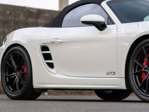 Used 2018 Porsche 718 Boxster GTS RWD image 18