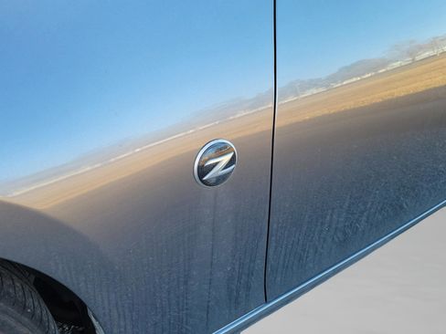 Used 2018 Nissan 370Z Touring Sport image 15