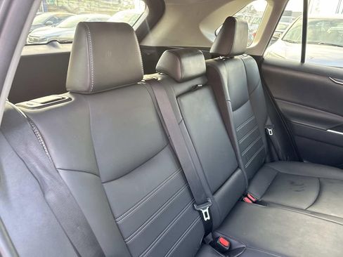 Used 2021 Toyota RAV4 XLE Premium image 11