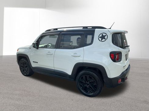 Used 2017 Jeep Renegade Trailhawk AWD/4WD image 5