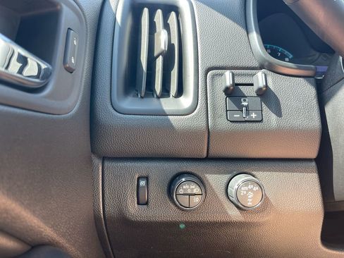 Used 2020 Chevrolet Colorado ZR2 w/ ZR2 Midnight Special Edition image 21