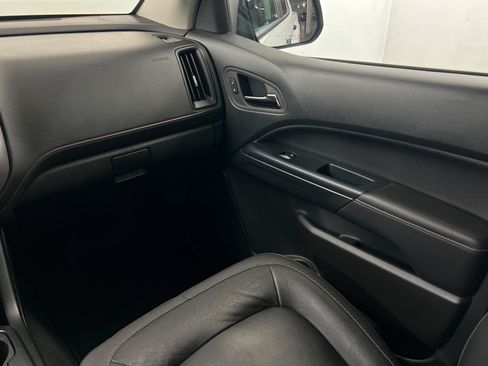 Used 2022 GMC Canyon AT4 w/ Trailering Package AWD/4WD image 11