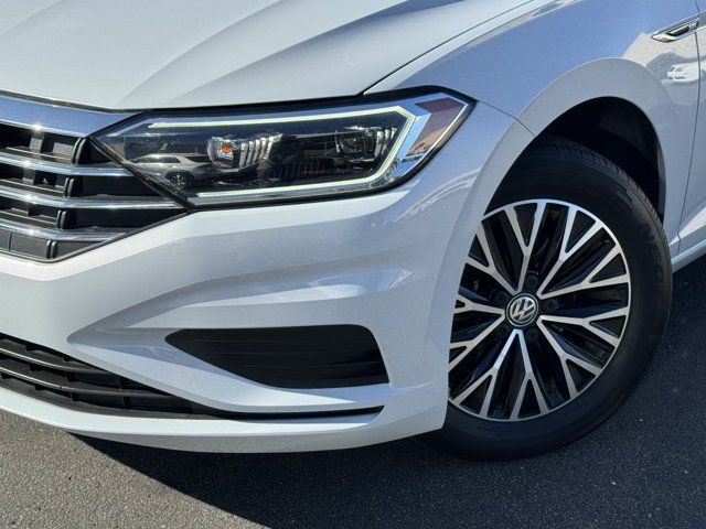 Used 2019 Volkswagen Jetta SEL FWD image 2
