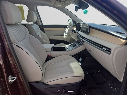 Used 2024 Hyundai Palisade Limited AWD/4WD image 16