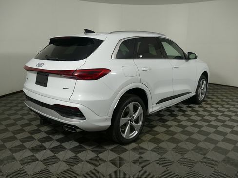 New 2025 Audi Q5 Premium Plus image 3