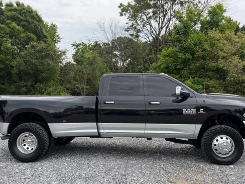 Used 2016 RAM 3500 Laramie AWD/4WD image 9