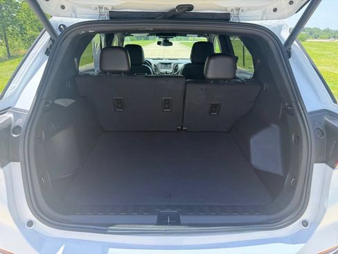 Used 2024 Chevrolet Equinox RS FWD image 6