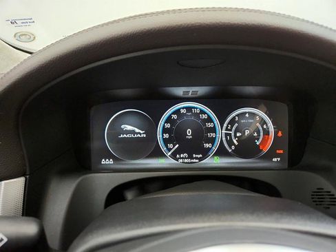 Used 2020 Jaguar XF Prestige image 17