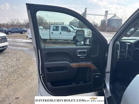 Used 2019 Chevrolet Silverado 2500 LTZ w/ Duramax Plus Package AWD/4WD image 9