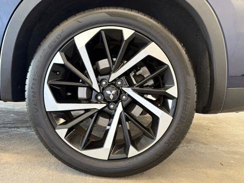 Used 2024 Mitsubishi Outlander SE FWD image 10