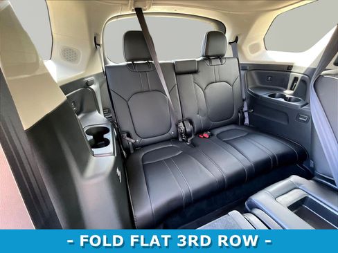 Used 2025 Honda Pilot Elite image 26
