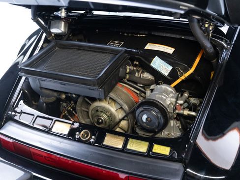 Used 1987 Porsche 911 Carrera RWD image 38