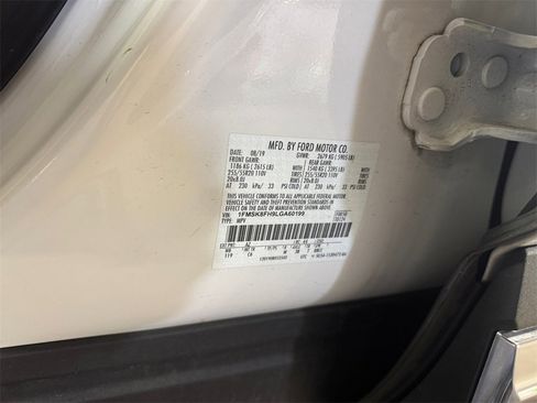 Used 2020 Ford Explorer Limited image 31