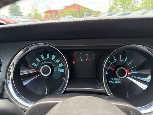Used 2013 Ford Mustang Coupe RWD image 10