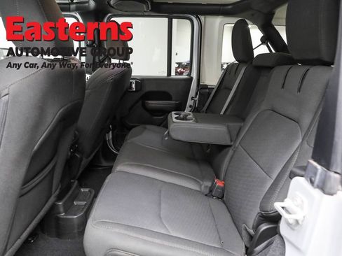 Used 2023 Jeep Wrangler Unlimited w/ Cold Weather Group image 24