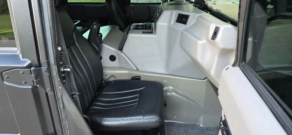 Used 1998 HUMMER H1 4-Door Open Top AWD/4WD image 26