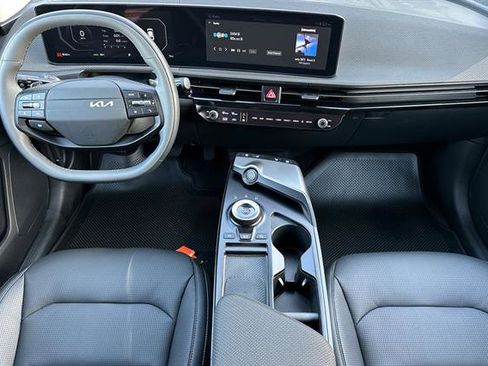 New 2025 Kia EV6 Wind image 14