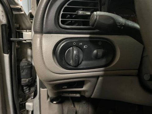 Used 2002 Ford Taurus SES image 34