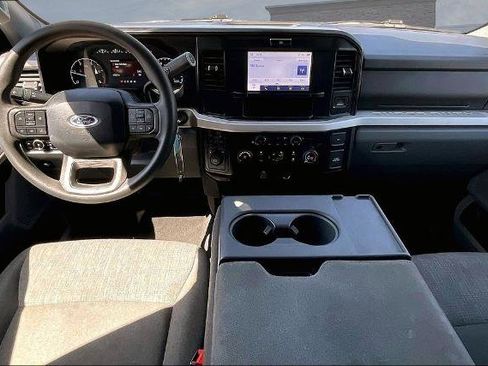 Certified 2025 Ford F250 XLT image 8