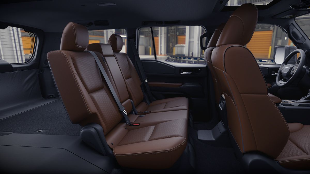 New 2027 Toyota Land Cruiser w/ Premium Package AWD/4WD image 21