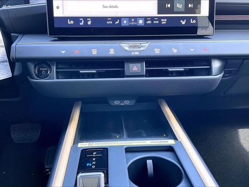 New 2026 Lexus ES 350e FWD image 19