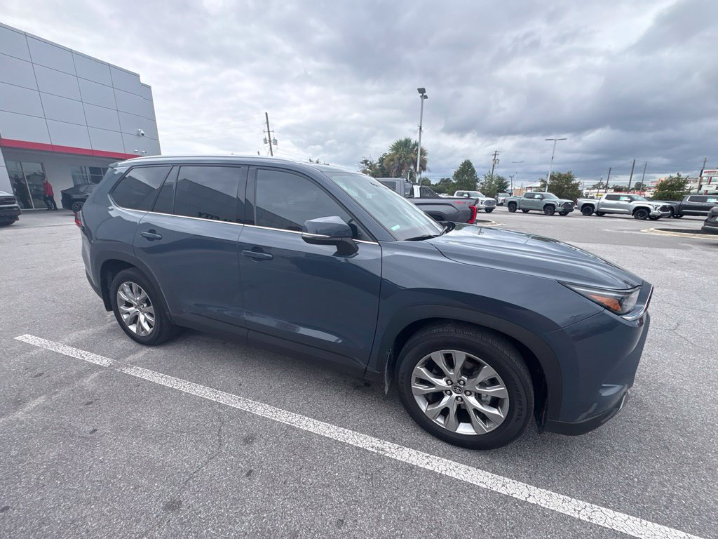 Used 2026 Toyota Grand Highlander AWD image 16