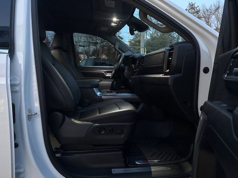 Used 2024 Chevrolet Silverado 2500 LTZ w/ LTZ Plus Package image 20