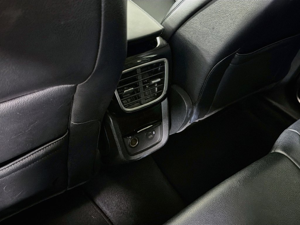 Used 2022 Lincoln Nautilus FWD w/ Premium Package image 27