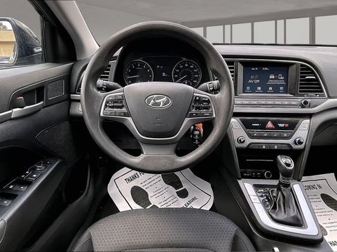 Used 2018 Hyundai Elantra SEL w/ Cargo Package FWD image 5
