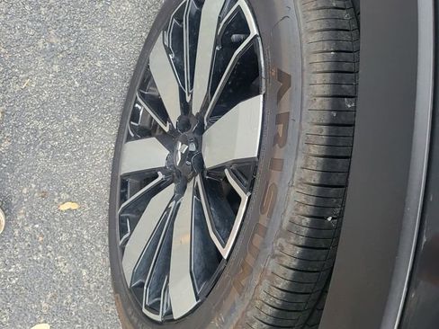 Used 2025 Mitsubishi Outlander SE image 7