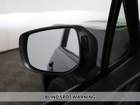 Used 2023 Subaru Forester Premium image 5