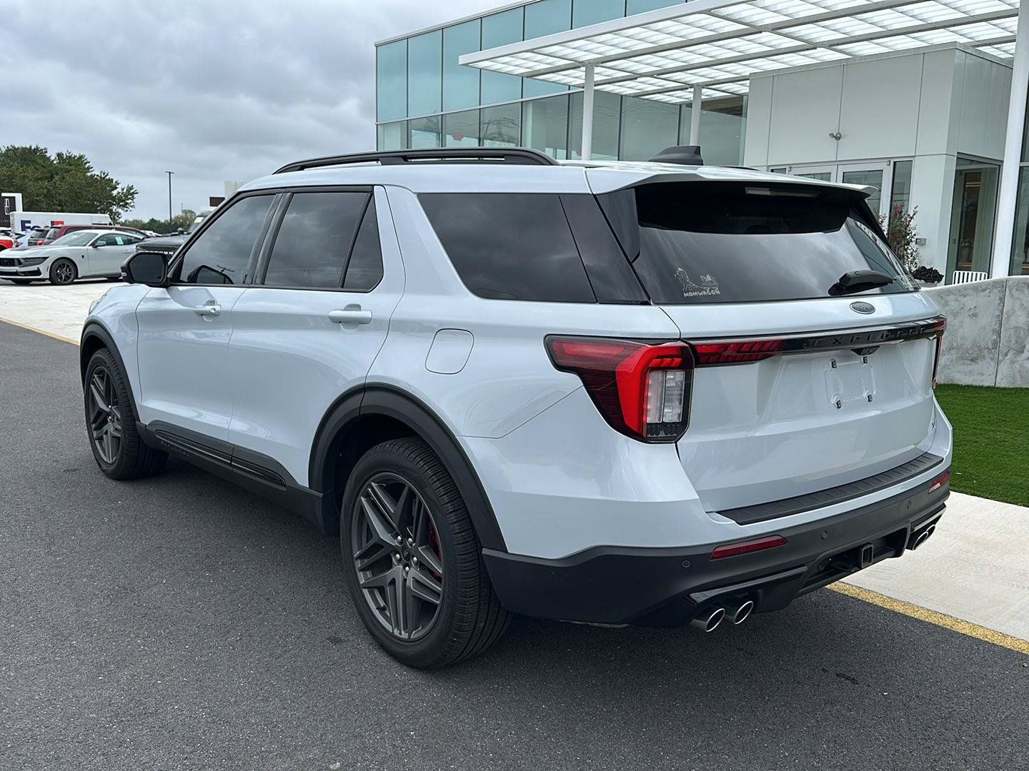 Used 2026 Ford Explorer ST AWD/4WD image 7