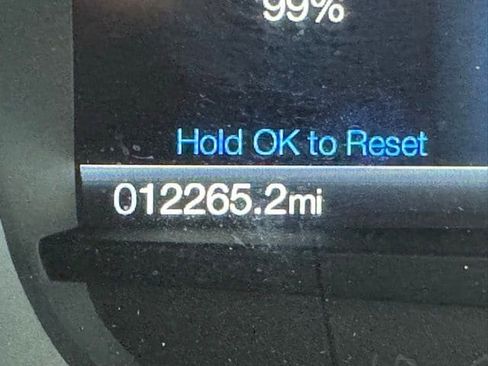 Certified 2024 Ford Edge SE w/ Black Appearance Package image 14