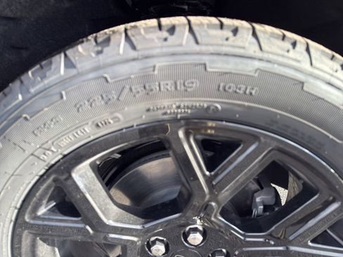 New 2026 Ford Maverick Lariat w/ Black Appearance Package image 12