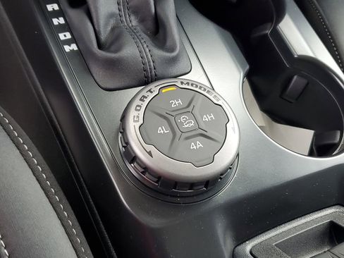 New 2025 Ford Bronco Big Bend w/ Black Diamond Package image 23