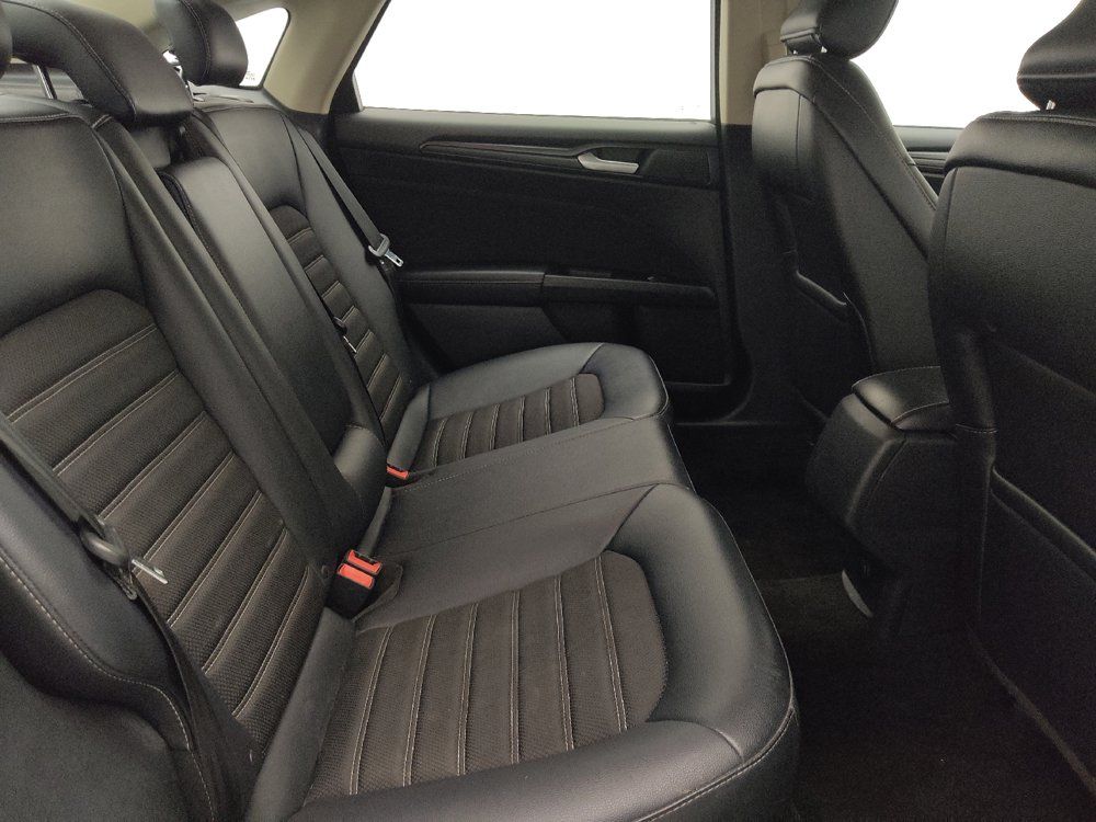 Used 2018 Ford Fusion SE w/ Equipment Group 201A AWD/4WD image 19