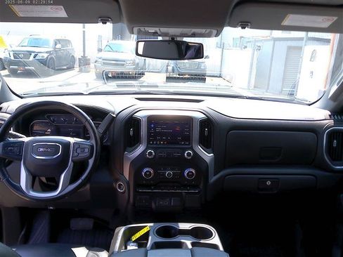 Used 2022 GMC Sierra 2500 SLT AWD/4WD image 11