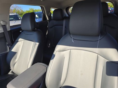 New 2026 Kia Sportage EX image 24