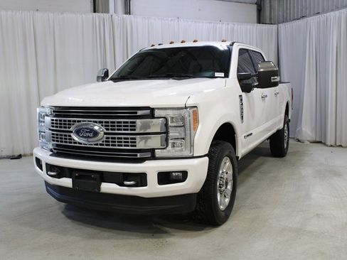 Used 2018 Ford F350 Platinum w/ Platinum Ultimate Package image 36
