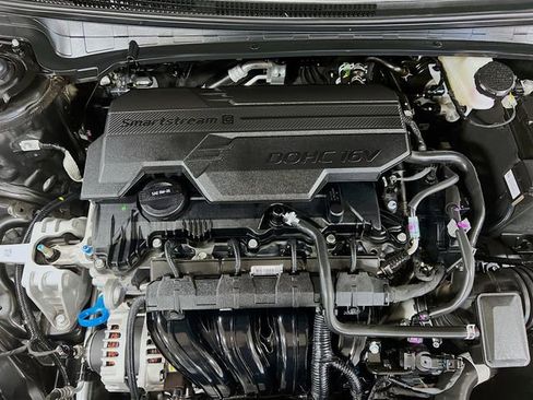 Certified 2025 Kia K4 FWD image 28
