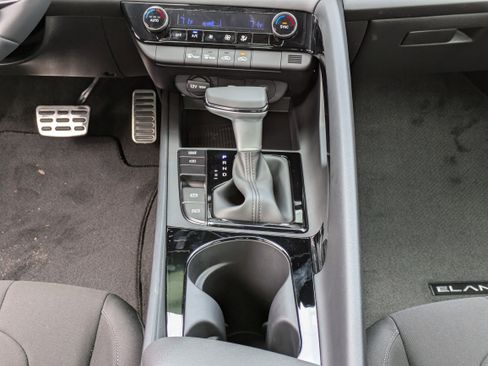 New 2026 Hyundai Elantra Sport image 19